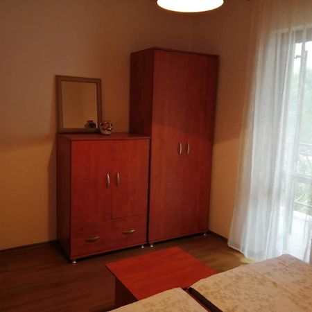 Maribela Apartments 特罗吉尔 外观 照片