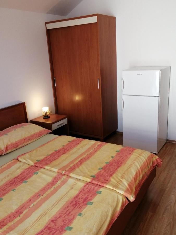 Maribela Apartments 特罗吉尔 外观 照片