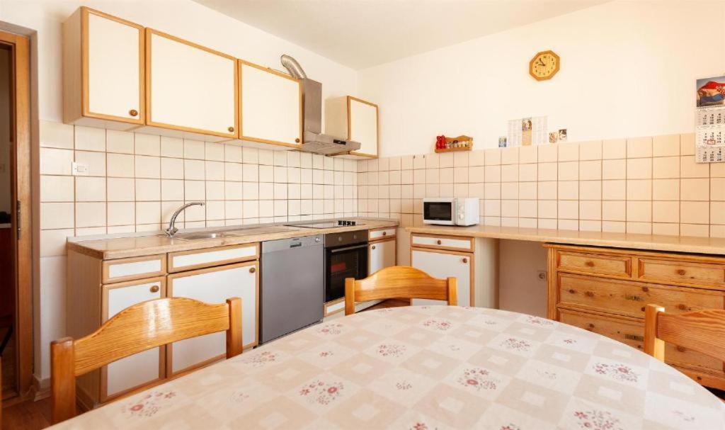Maribela Apartments 特罗吉尔 外观 照片